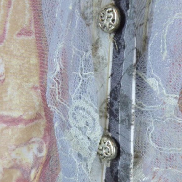 Save the Queen Short Sleeve open shoulder lace top M - Picture 7 of 8